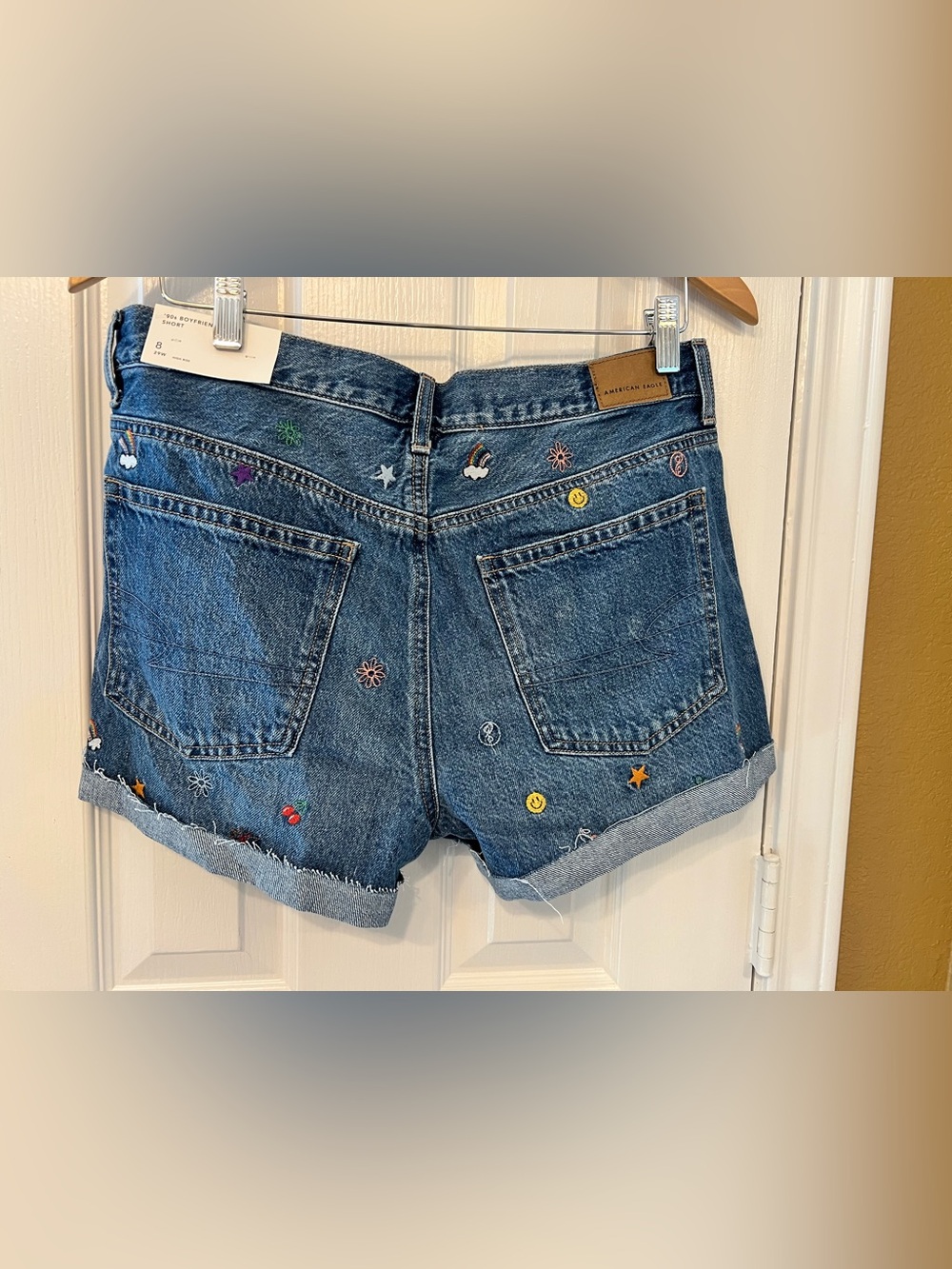 NWT American Eagle Boyfriend Embroidered High-Rise Women's Denim Shorts, Size 8 - Picture 8 of 14